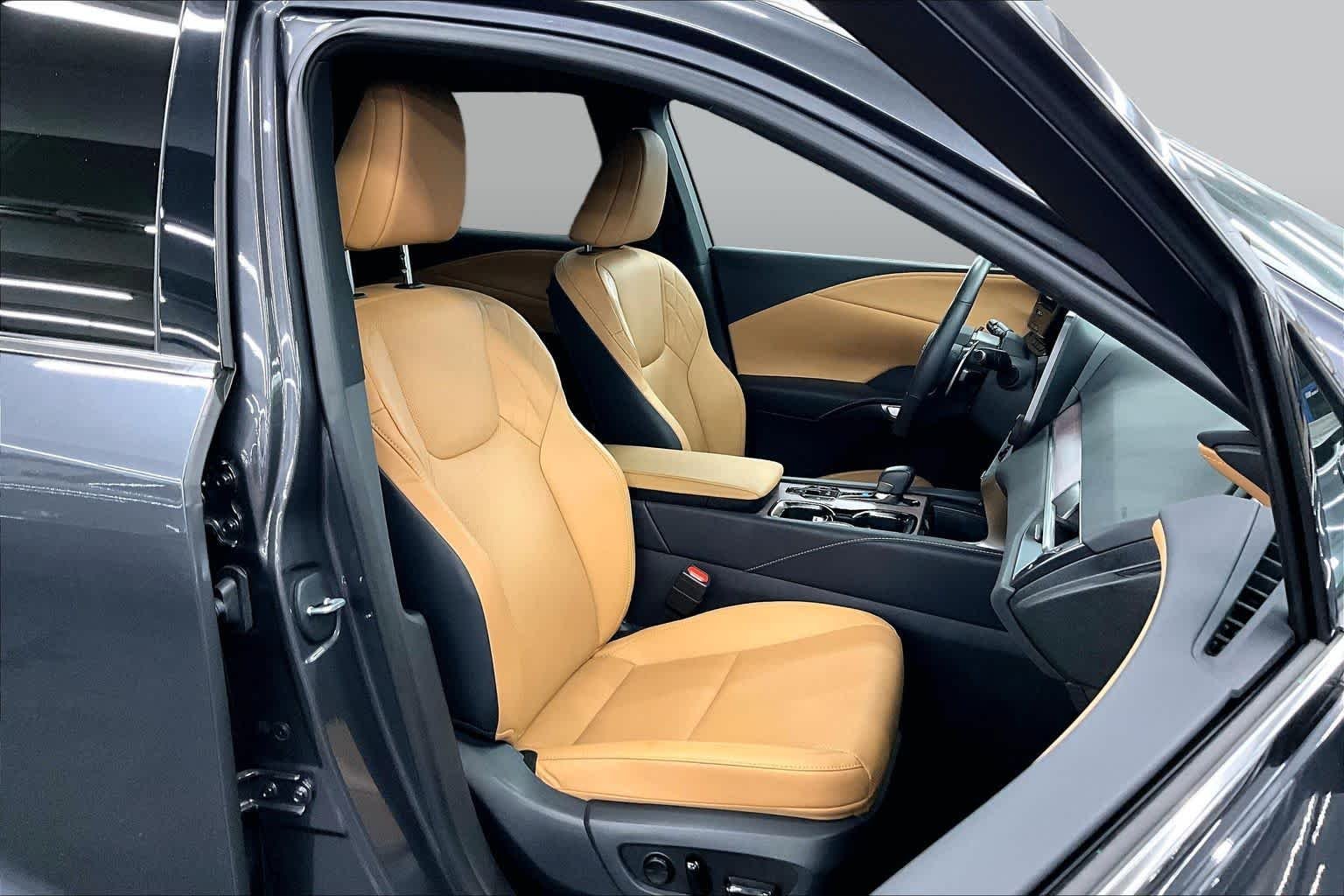 2026 Lexus RX Hybrid 350h - Photo 9