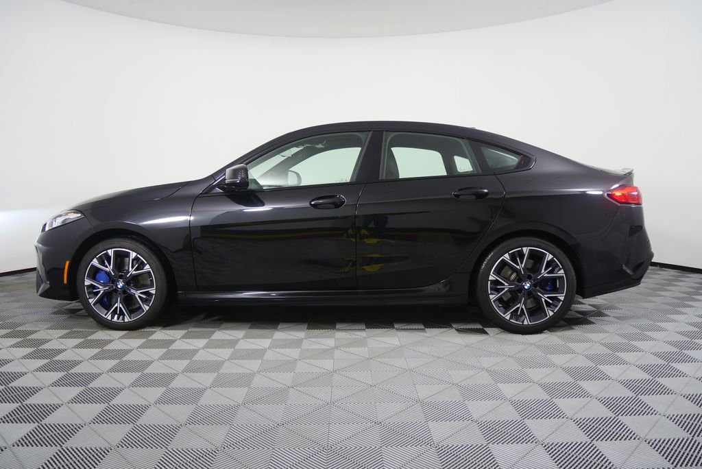 2025 BMW 2 Series M235 - Photo 6