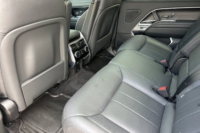 Used 2024 Gray Land Rover SE image 11