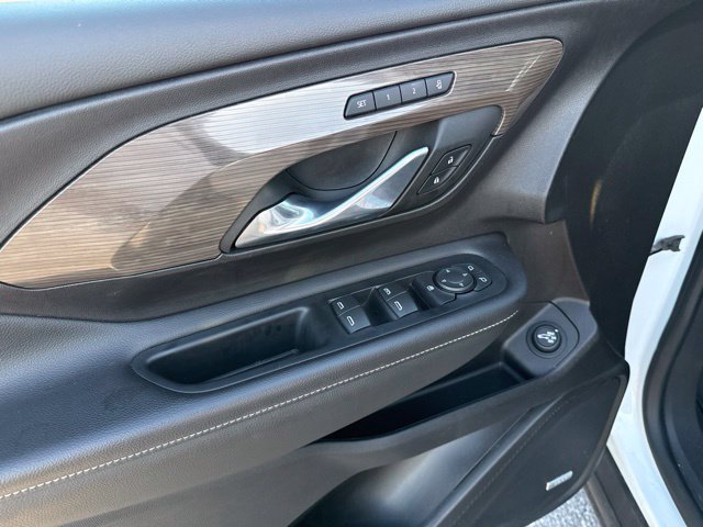 2024 GMC Terrain Denali - Photo 16