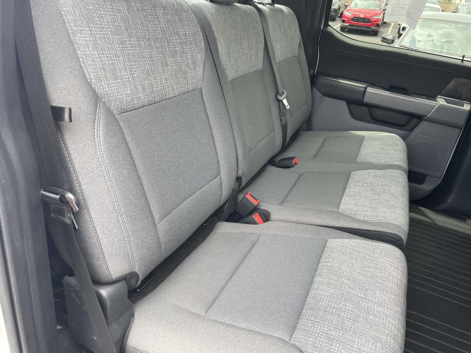 Used 2021 Oxford White/Carbonized Gray Ford XLT image 20