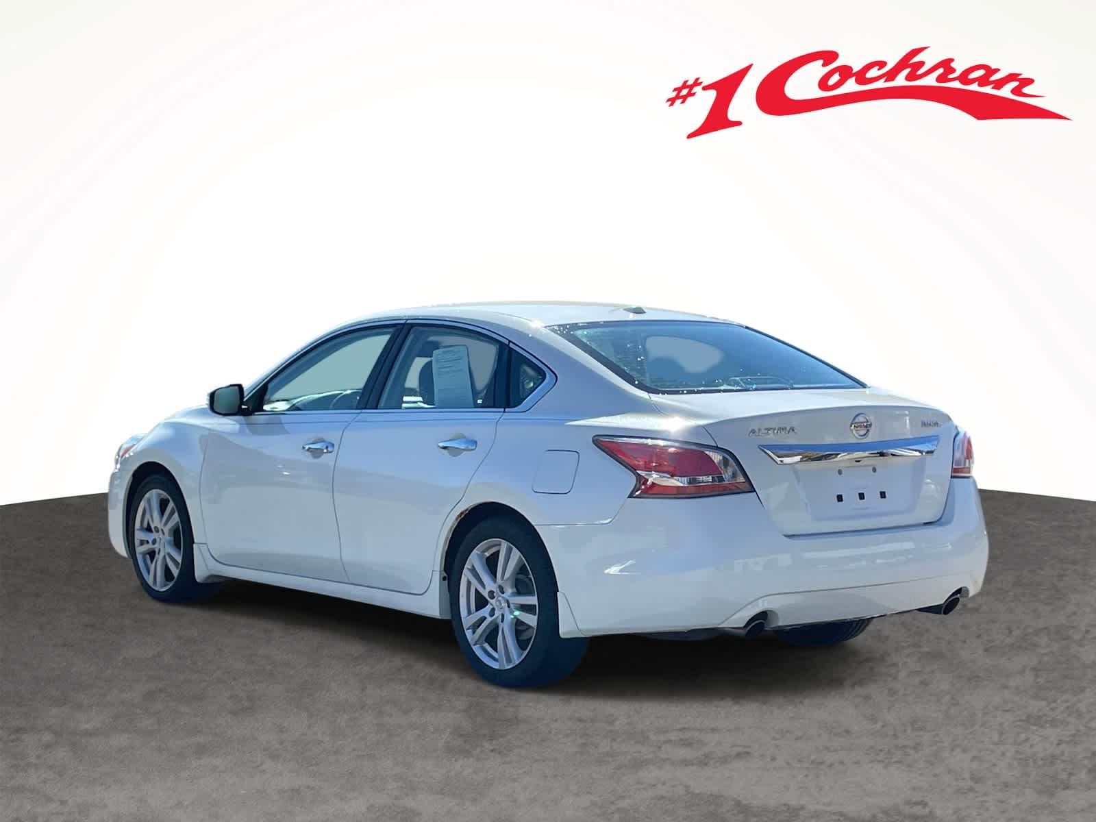 Used 2014 Pearl White Nissan 3.5 SL image 14