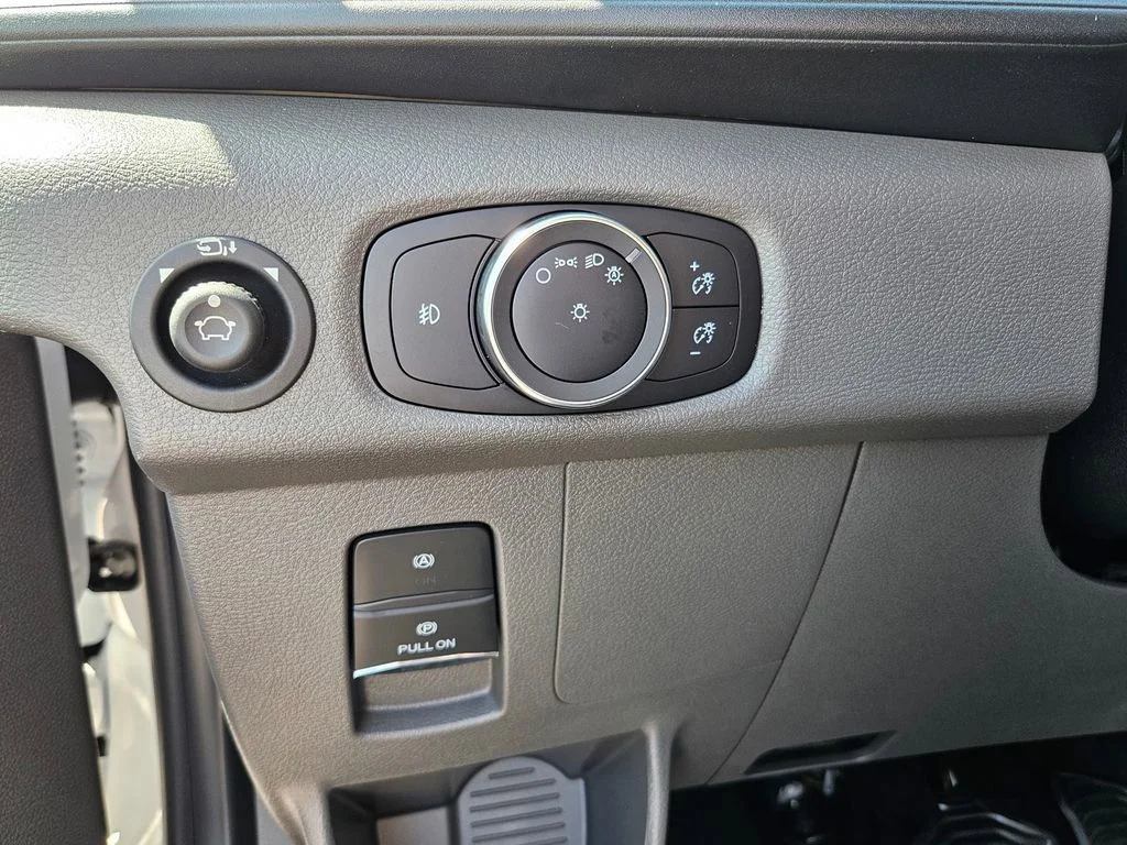 2025 Ford Transit Passenger Van XL - Photo 15