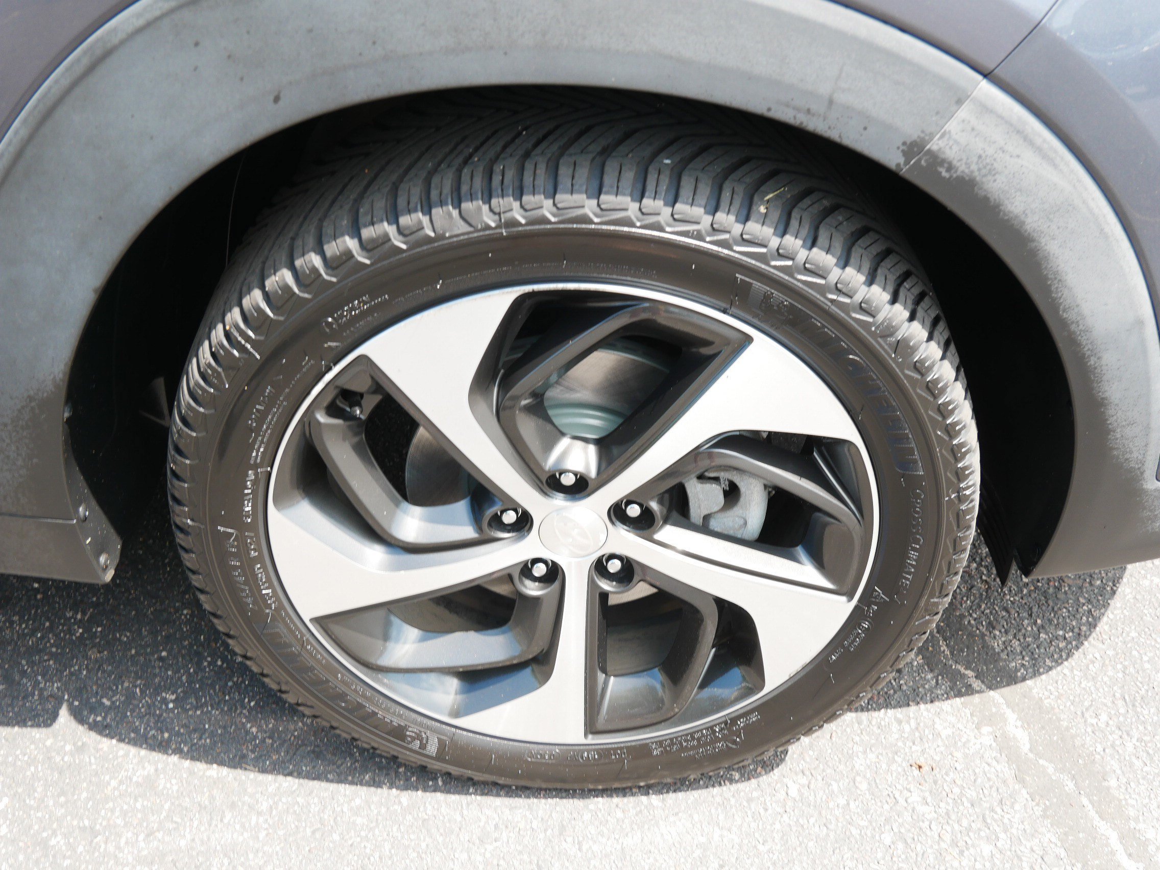 Used 2017 Coliseum Gray Hyundai Sport image 15