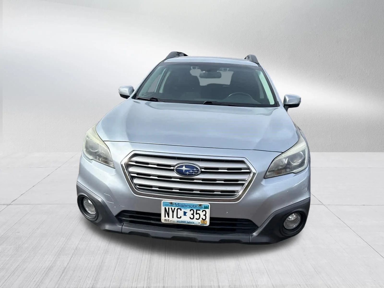 Used 2016 Ice Silver Metallic Subaru 2.5i Premium image 2