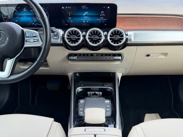Certified Used 2022  Mercedes-Benz GLB 250 image 11