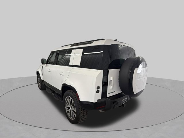 New 2026 Fuji White Land Rover X-Dynamic SE image 7