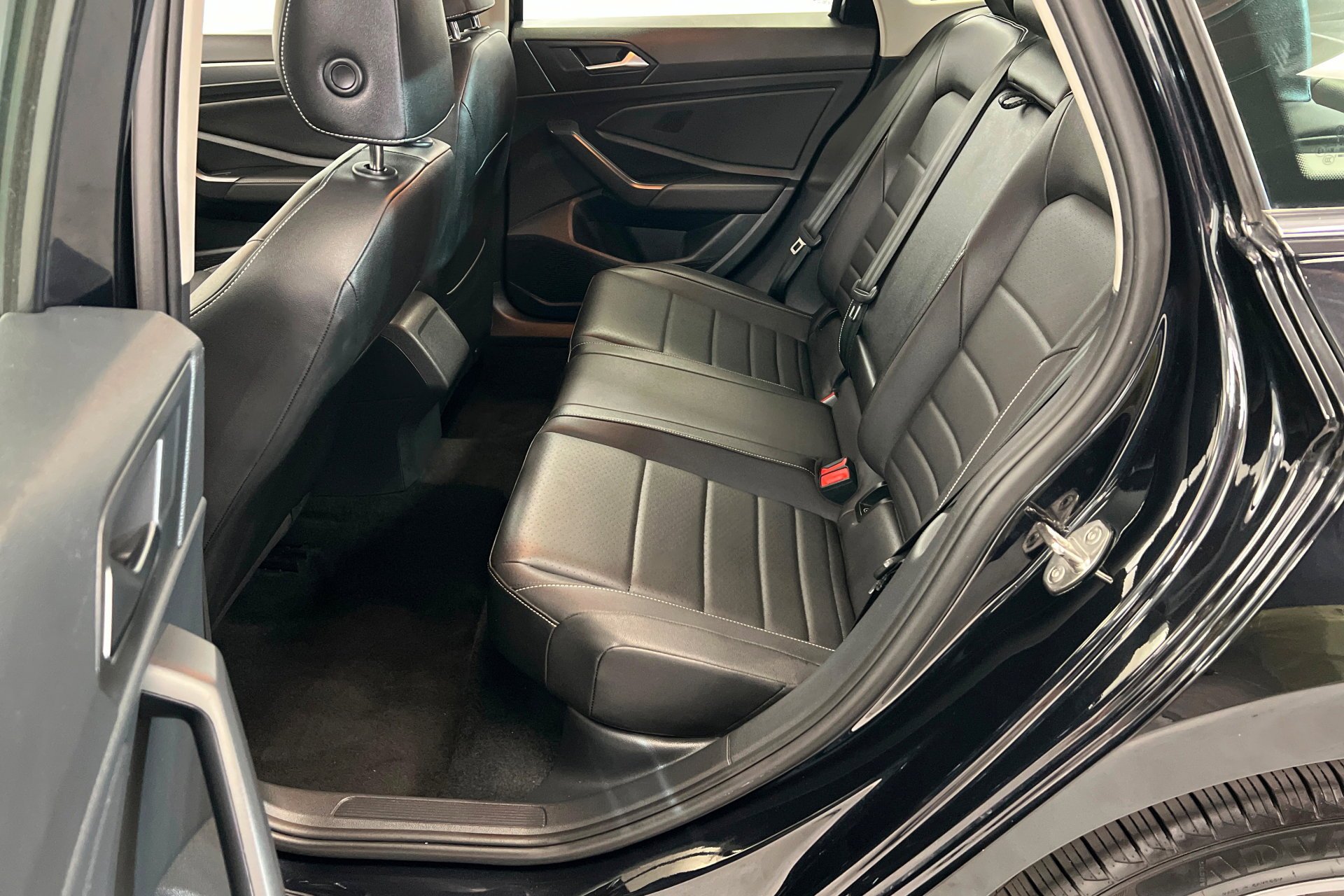2024 Volkswagen Jetta SE - Photo 22