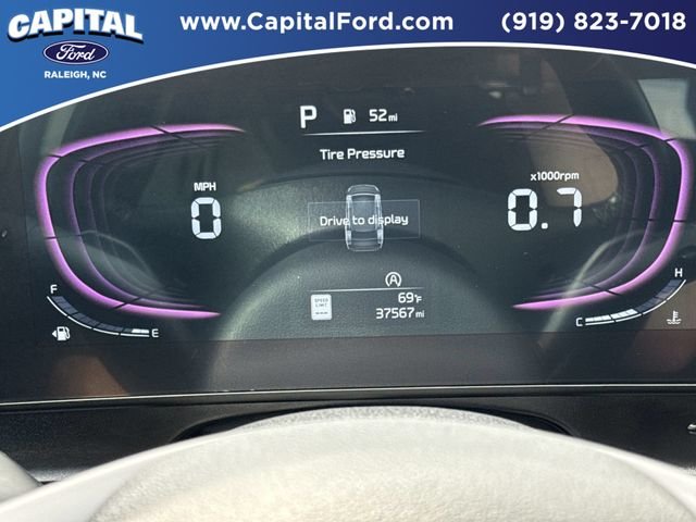 Used 2025 Black Kia EX image 26