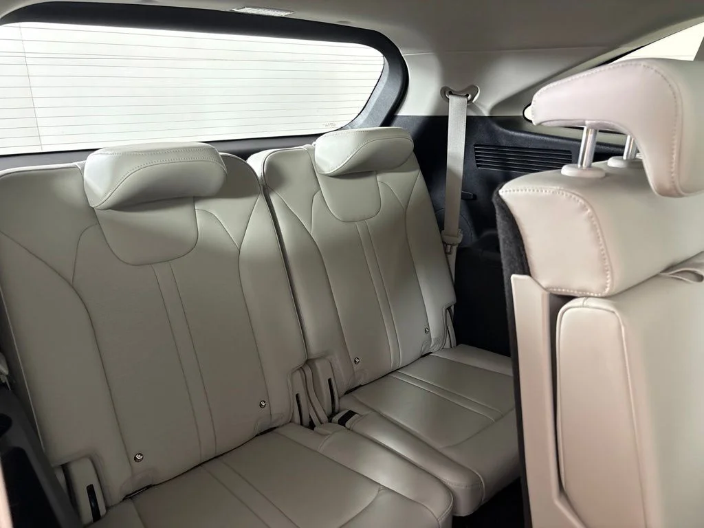 New 2026 White Kia S image 20