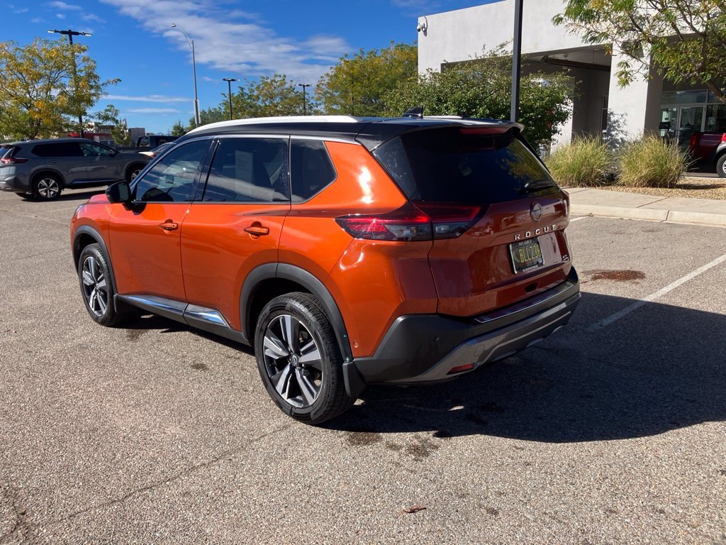 Used 2023 Orange Nissan SL image 7