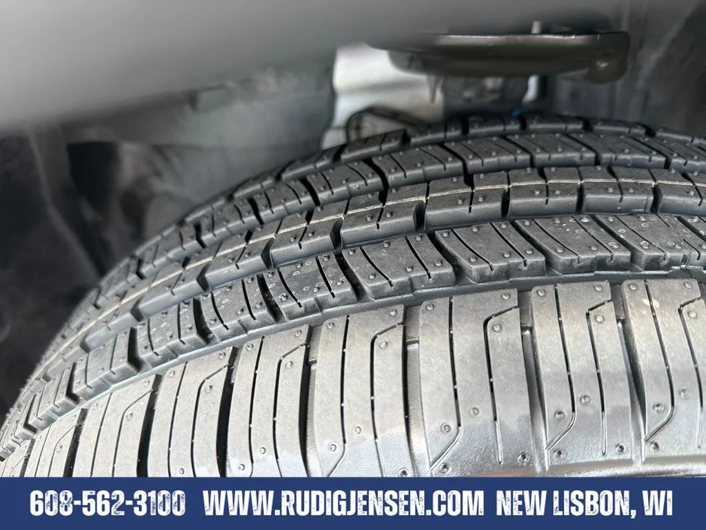Used 2025 Bright White Clearcoat Jeep Trailhawk image 26