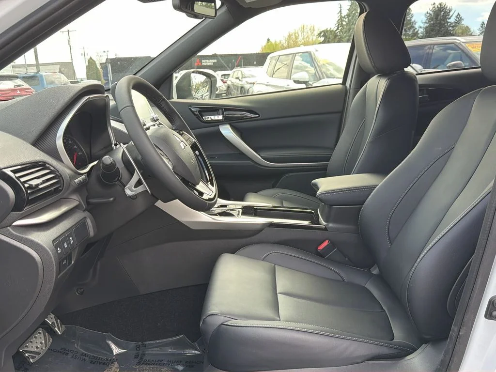 New 2026 White Diamond Mitsubishi SEL AWD image 12