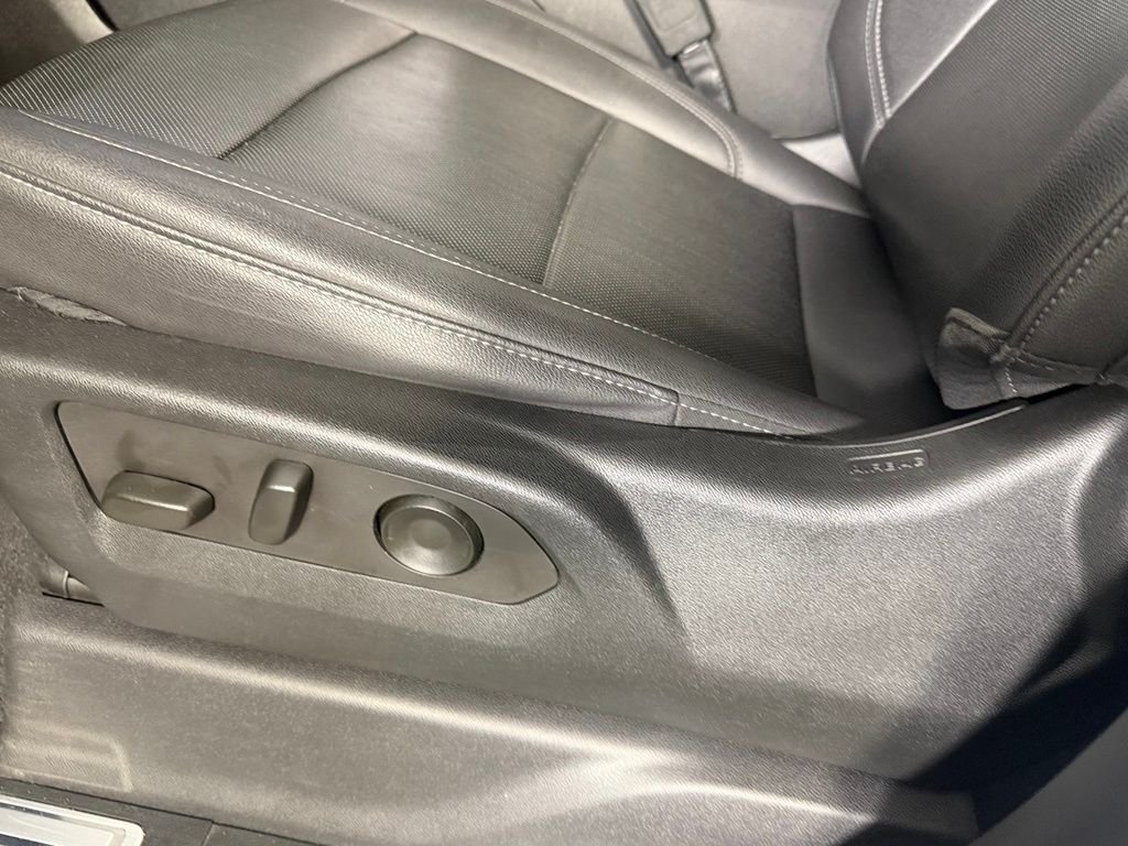 Used 2023 Summit White Chevrolet LTZ image 18