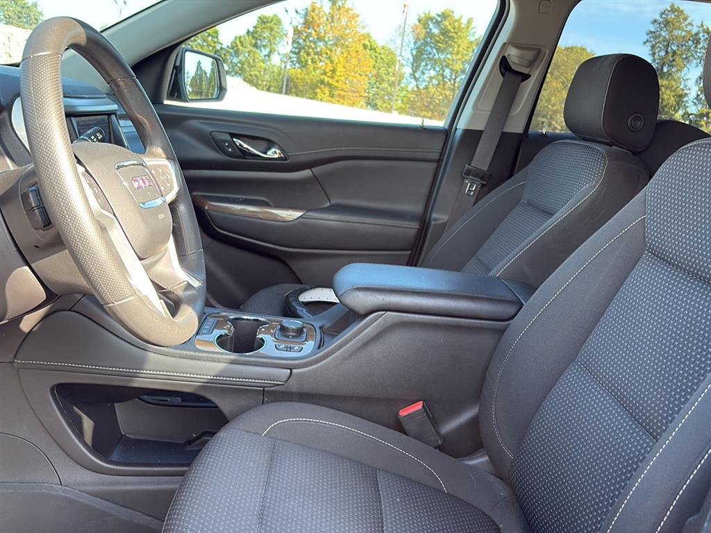 2023 Gmc Acadia SLE photo 3