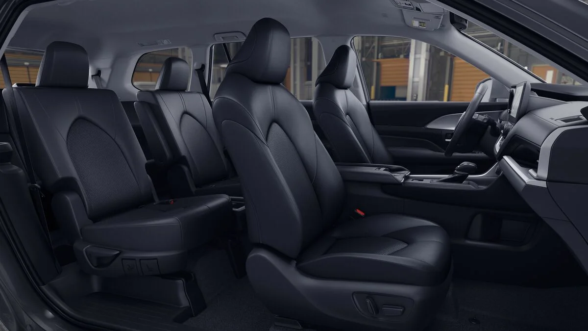 New 2026 Wind Chill Pearl Toyota XLE image 20