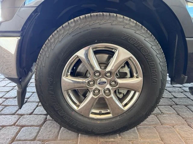 Certified Used 2020 Black Metallic Ford XLT image 23