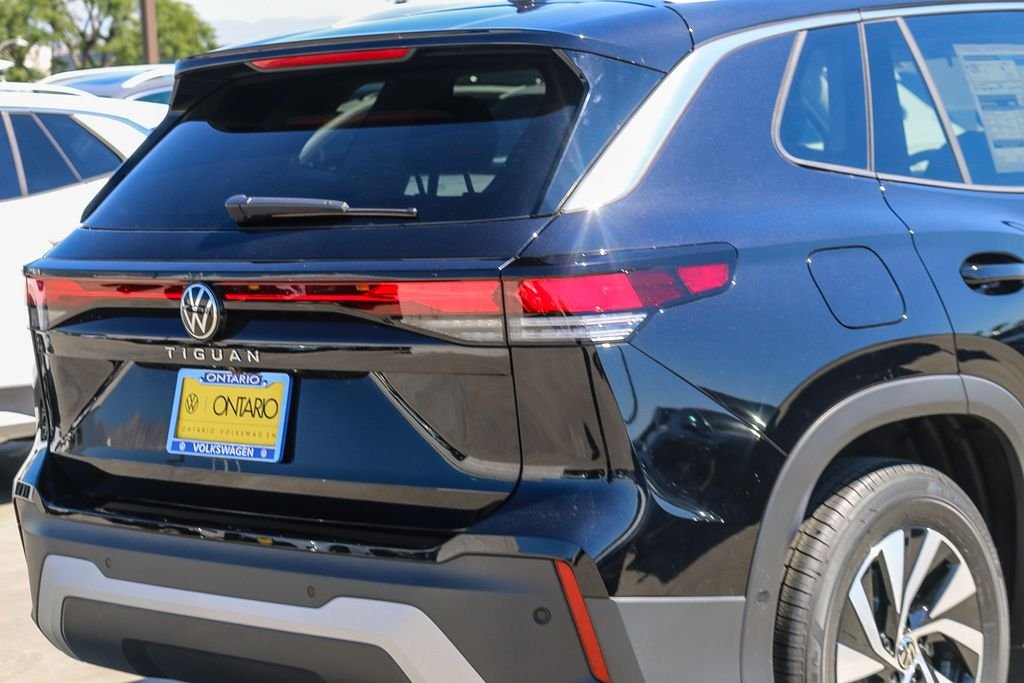 New 2026 Black Volkswagen 2.0T S image 9