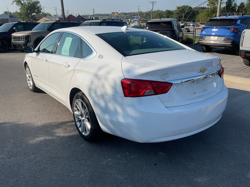 Used 2014 Summit White Chevrolet LS image 9
