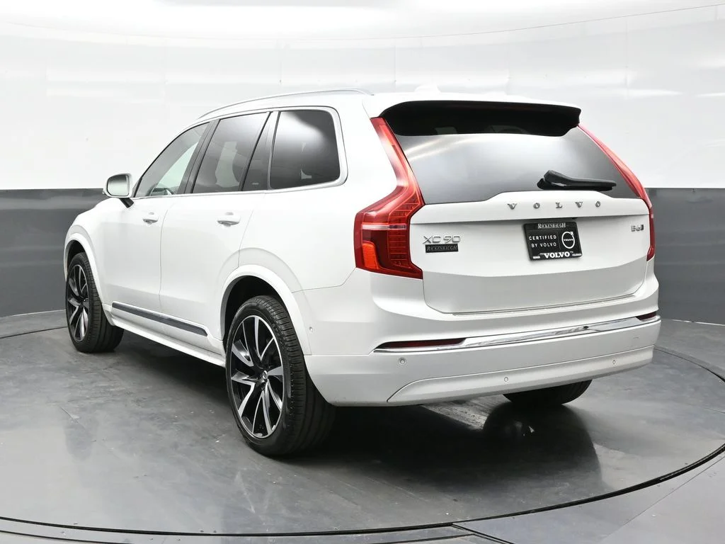 Certified Used 2024 Crystal White Volvo Plus image 5