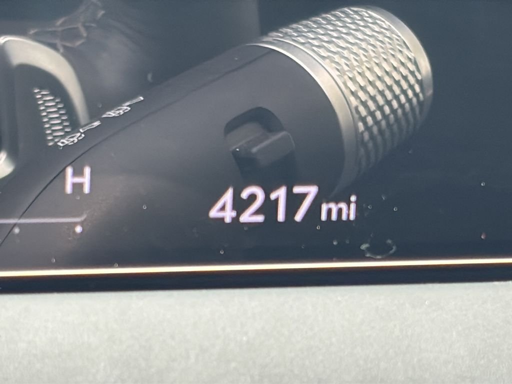 2026 GENESIS GV70 - Photo 25