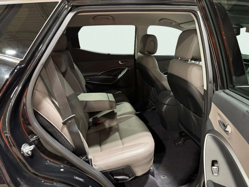 Used 2018 Black Hyundai 2.0T image 19