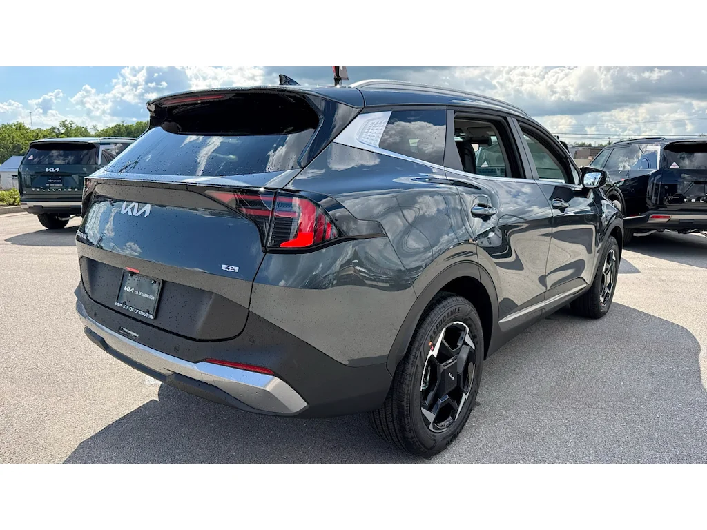 New 2026 Gry Kia EX image 4