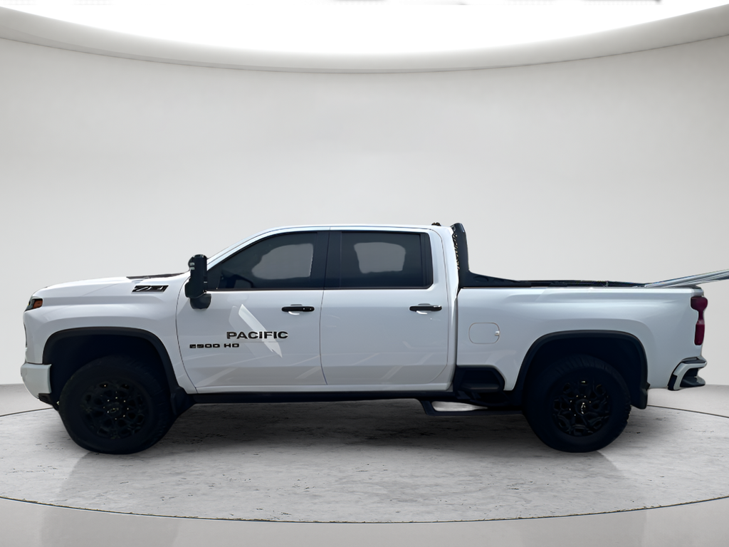 Used 2024 Summit White Chevrolet LTZ image 8