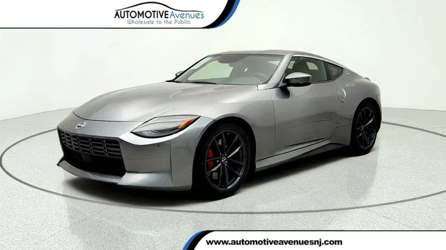 2025 Nissan Z Performance Automatic w/ Illuminated Kick Plates