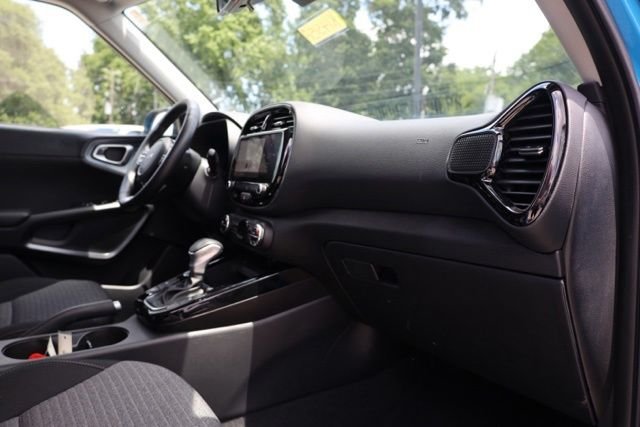 Used 2025 Surf Blue Kia EX image 39