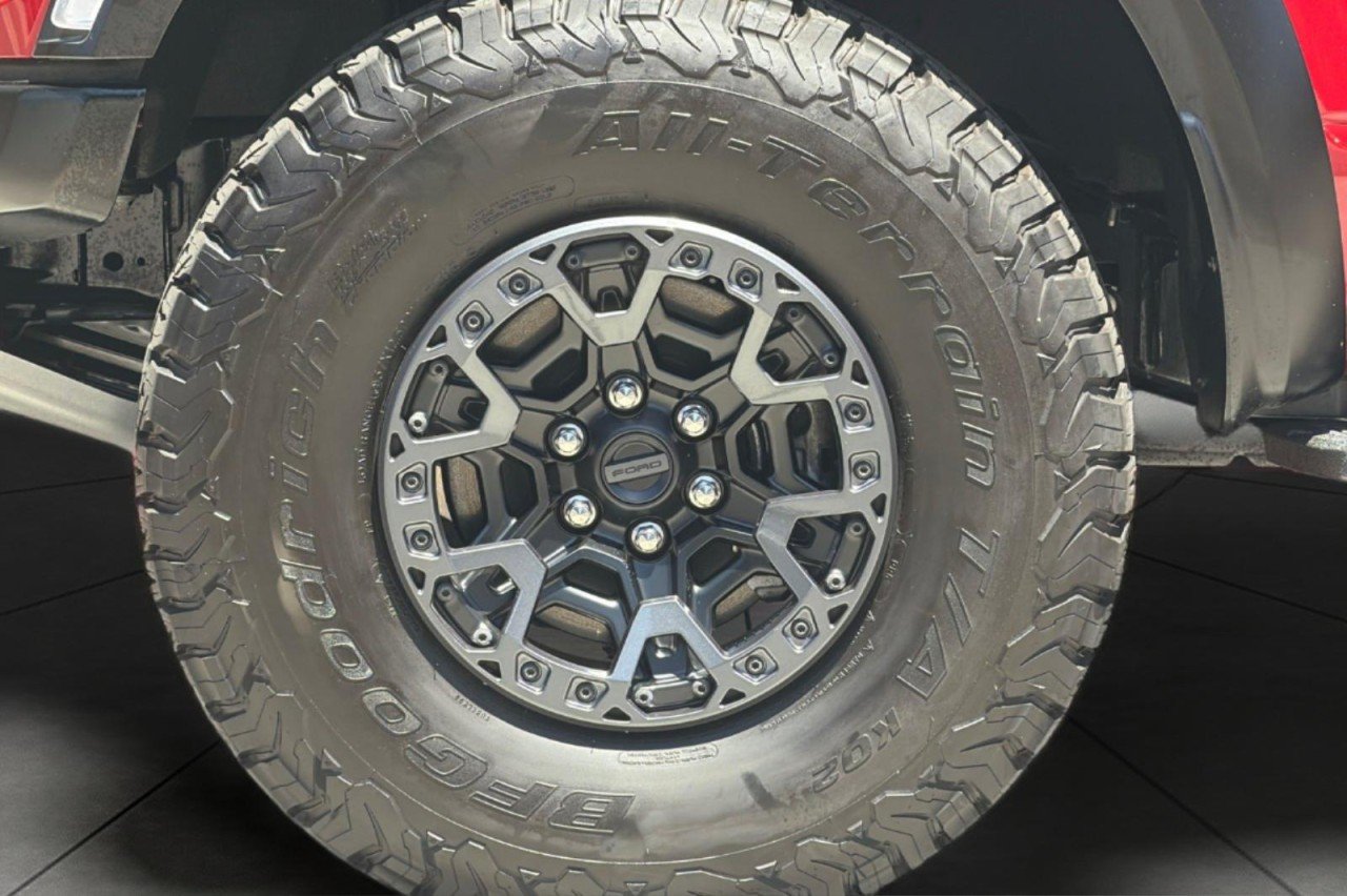 Used 2025 RED Ford Raptor image 25