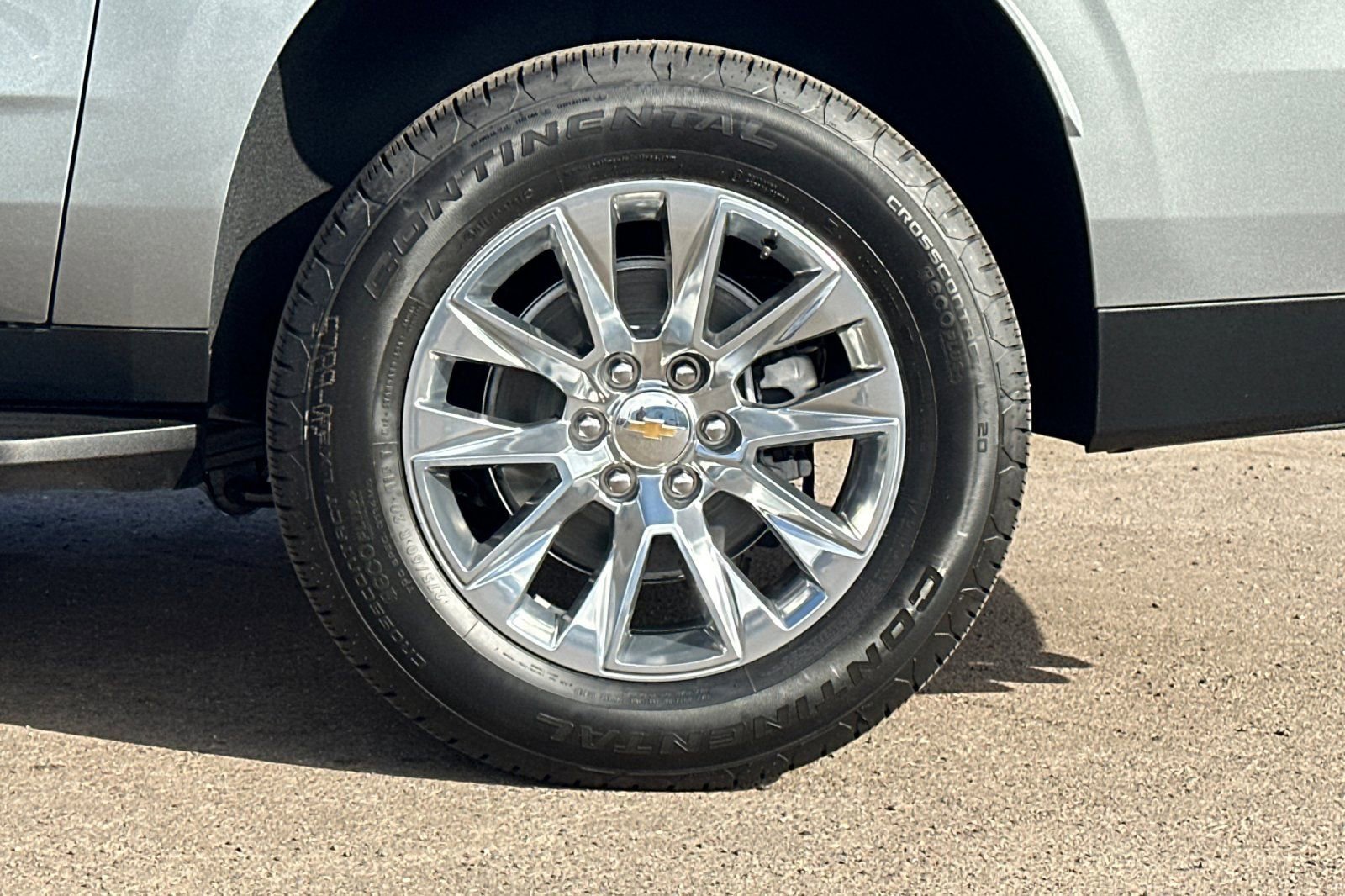 2025 Chevrolet Suburban Premier - Photo 28