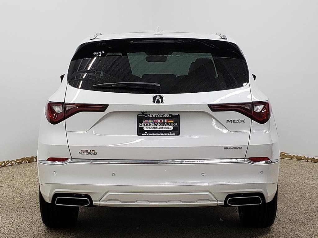 Used 2026 Solar Silver Metallic Acura Advance Package image 4