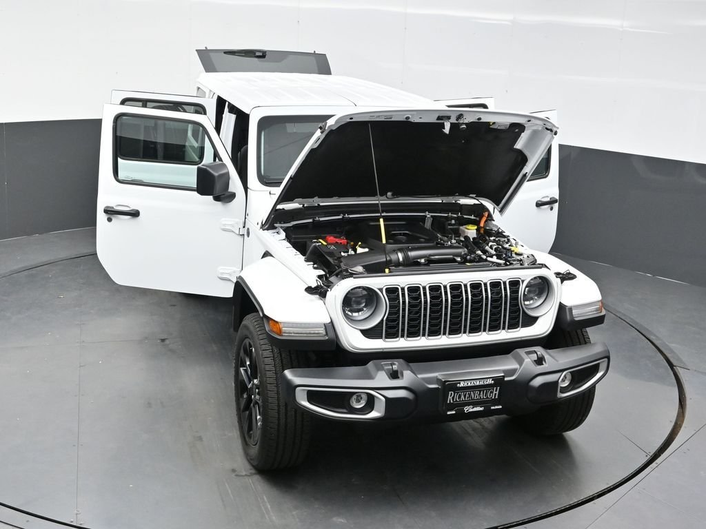 Used 2025 White Jeep Sahara 4xe image 39
