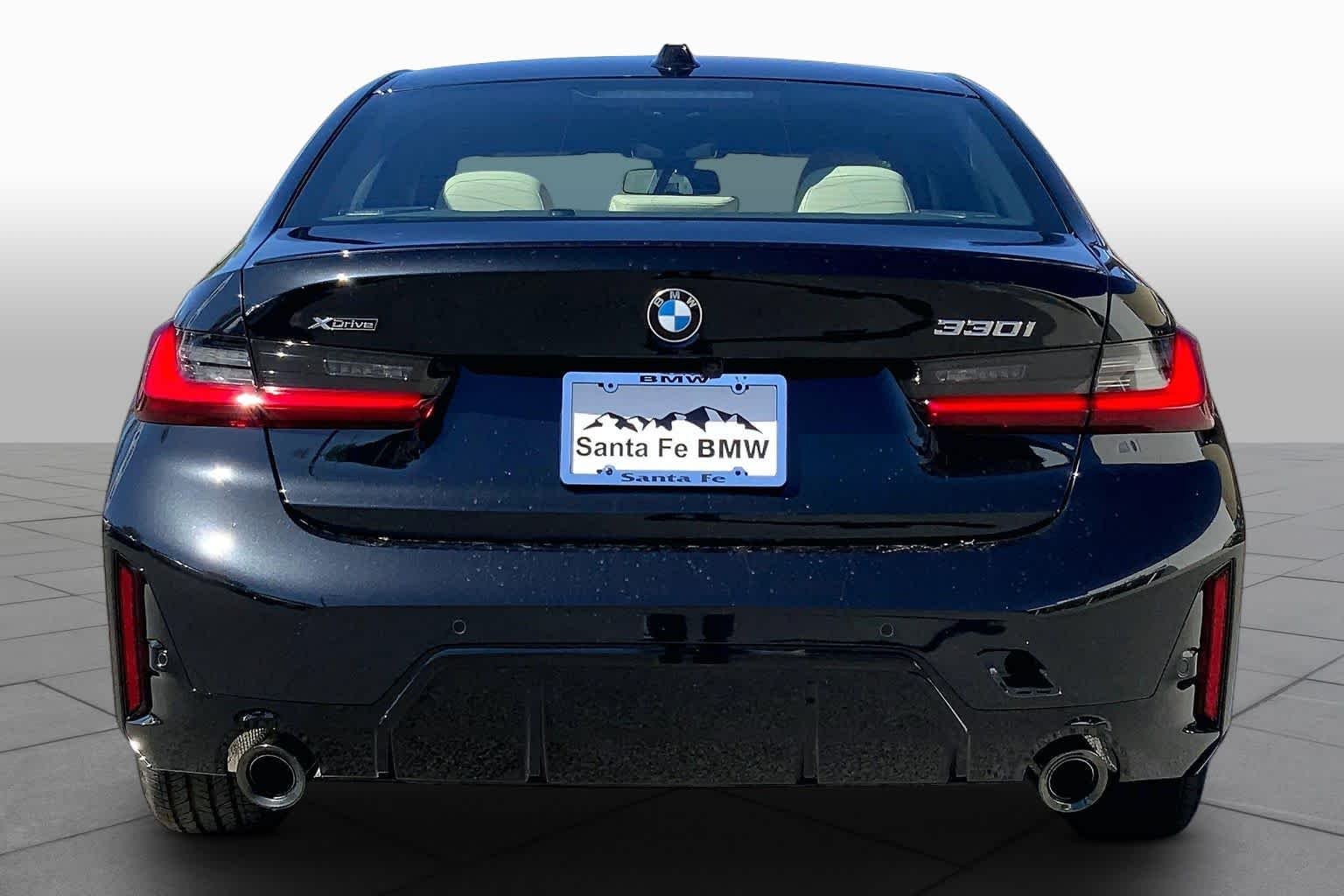 New 2026 Black Sapphire Metallic BMW 330i xDrive image 4