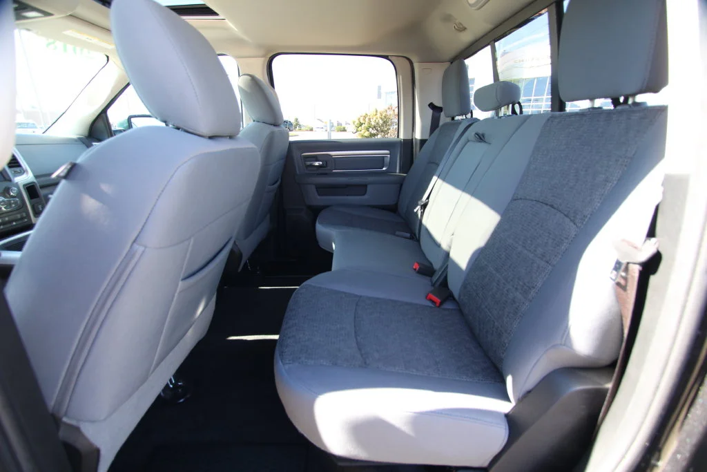 Used 2018 Brilliant Black Crystal Pearlcoat Ram Big Horn image 7