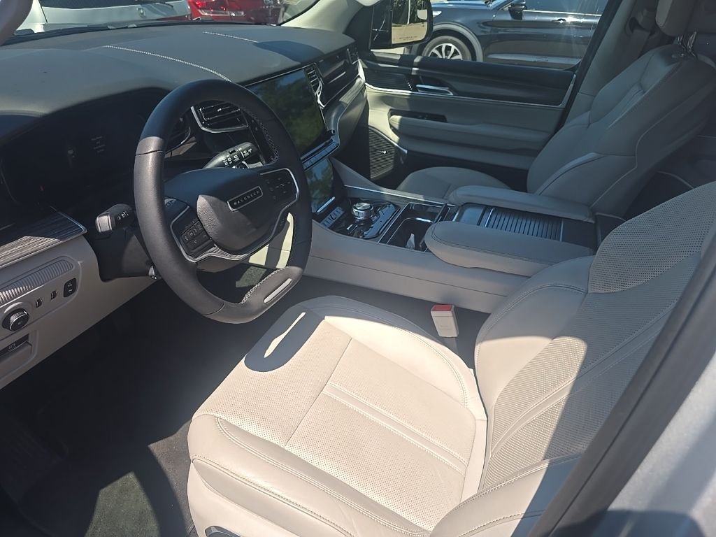 Used 2023 Silver Jeep Series II image 13