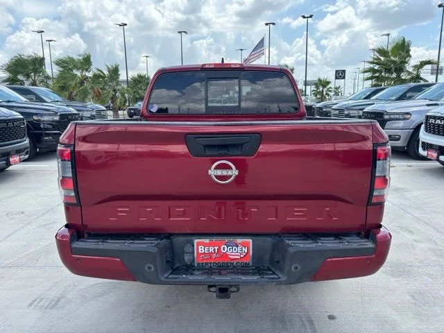 Used 2022 Red Nissan SV image 5