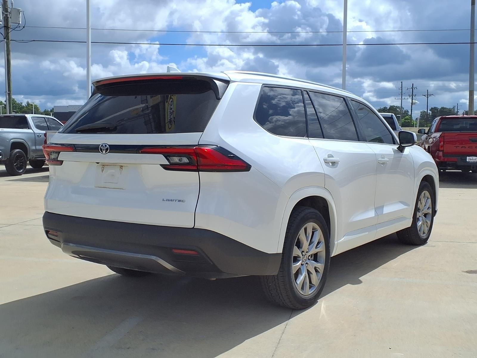 Used 2024 Pearl Toyota Limited image 6