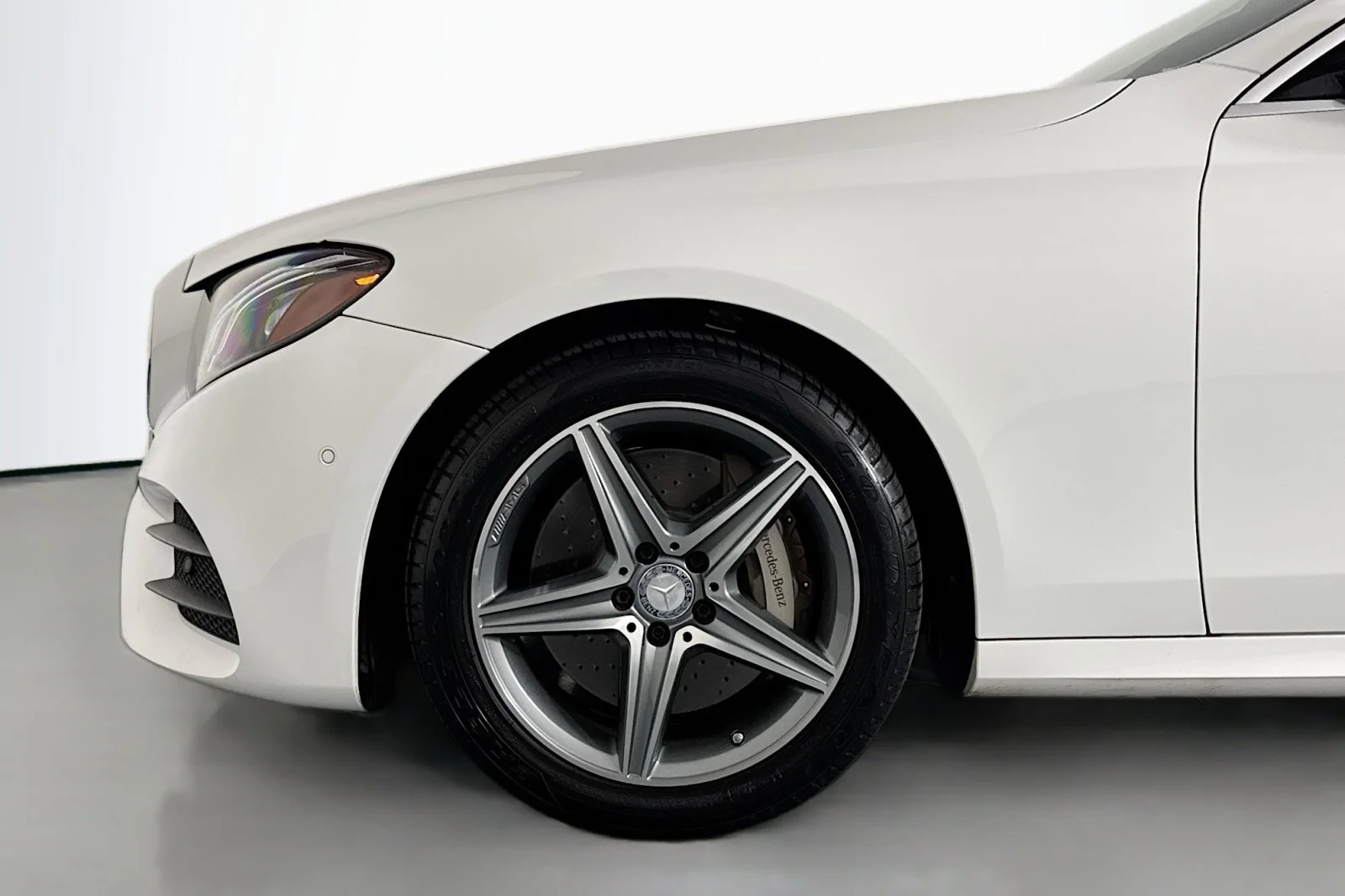 Used 2017 Polar White Mercedes-Benz E 300 Luxury image 10