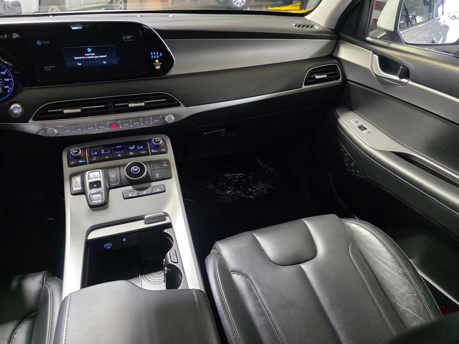 Used 2022 Hyper White Hyundai SEL image 18