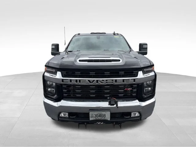 Used 2023 BLACK Chevrolet LT image 9