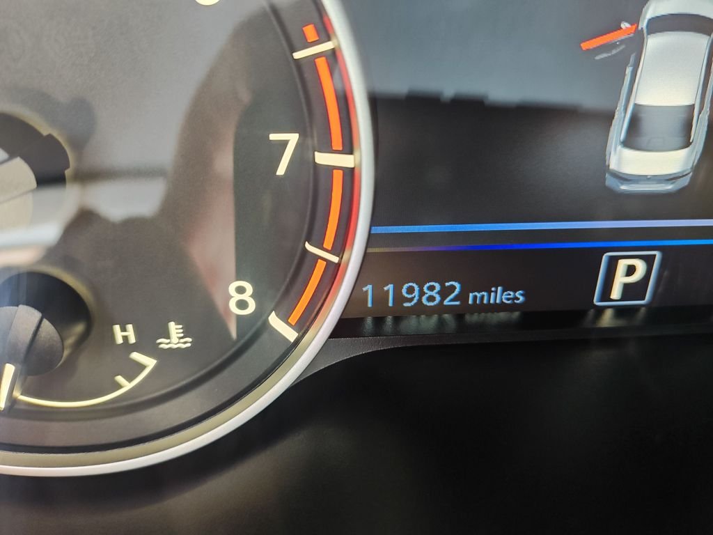Used 2025 White Nissan 2.5 SL image 19