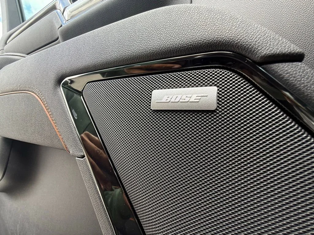 New 2026 Sterling Metallic GMC AT4 image 31