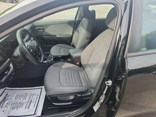 Used 2025 Black Kia EX image 17