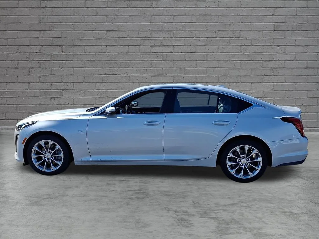 Used 2020 Crystal White Tricoat Cadillac Premium Luxury image 7