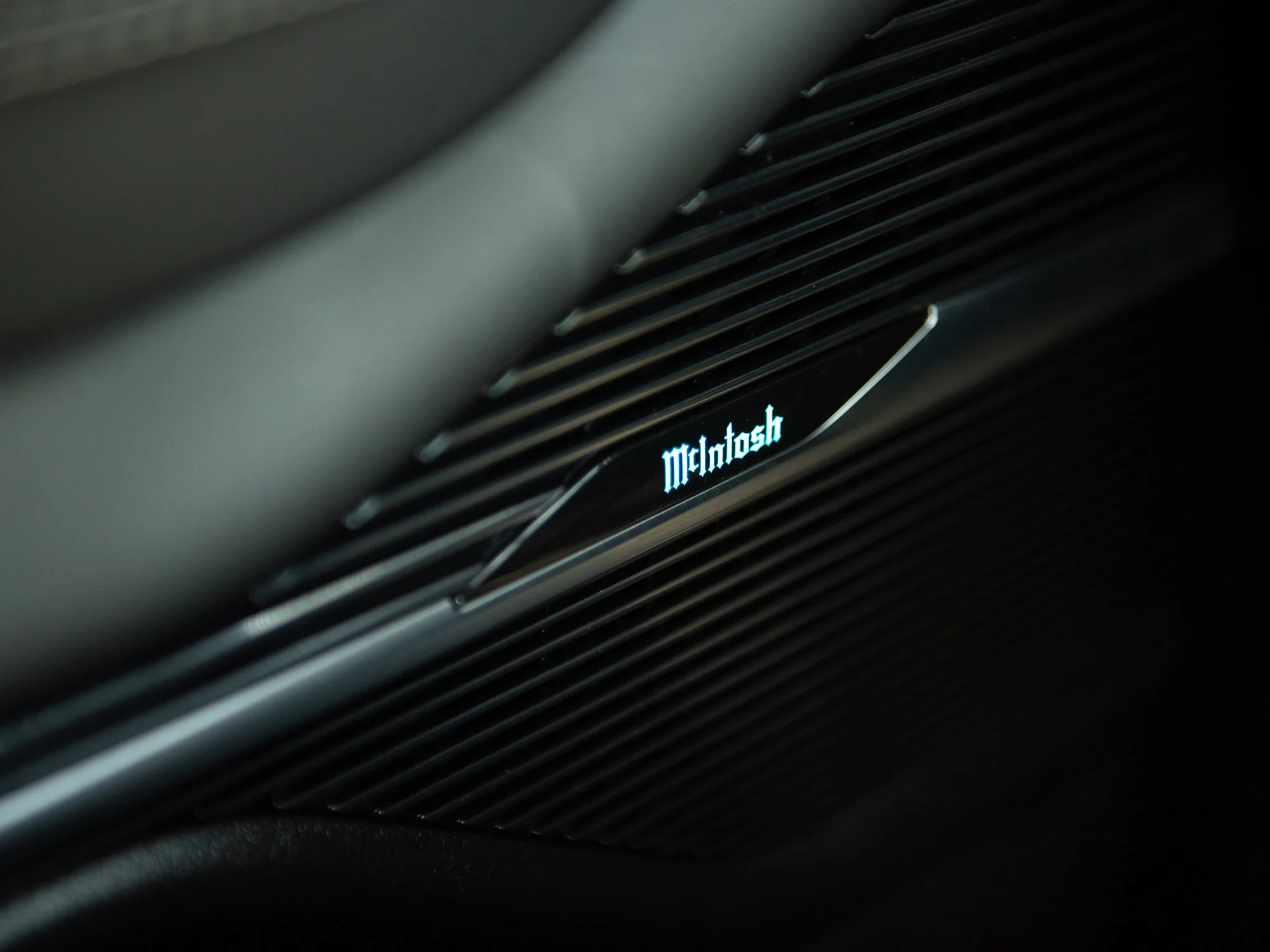 New 2026 Black Jeep Summit Obsidian* image 15