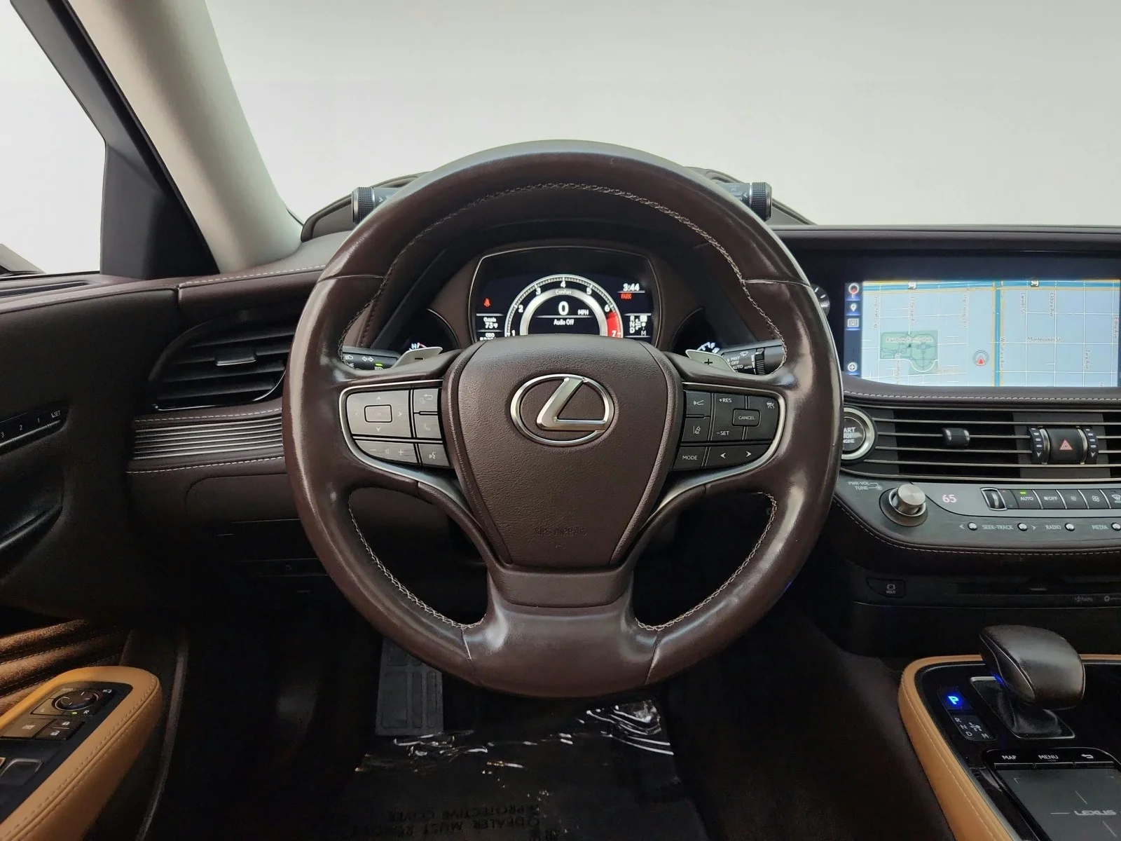 Used 2018 EMINENT WHITE Lexus LS 500 image 23
