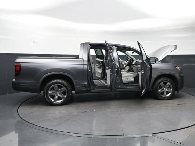 Certified Used 2023 Modern Steel Metallic Honda AWD RTL-E image 60