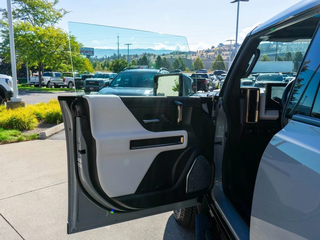 2025 GMC HUMMER EV 3X - Photo 18